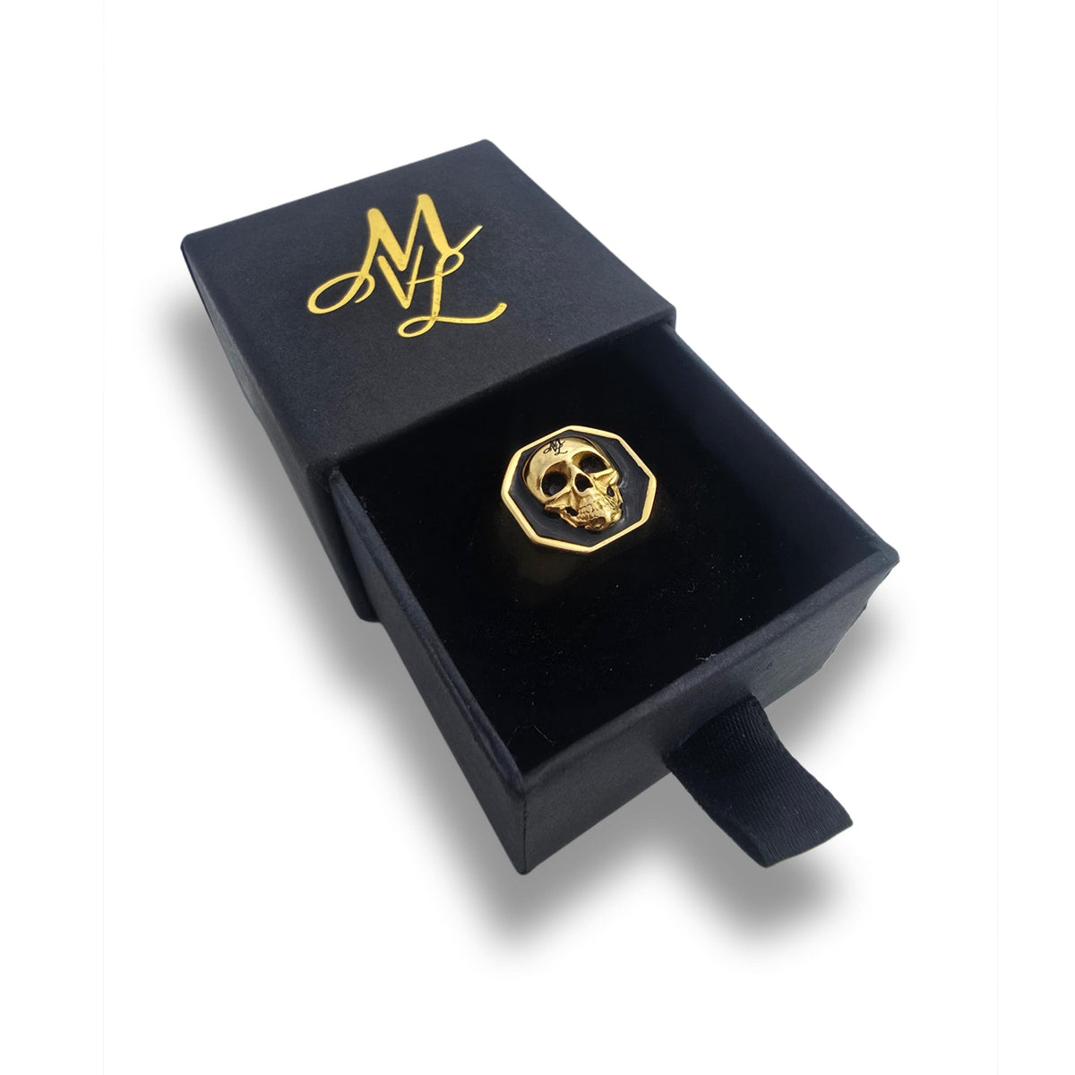 MVL 3D Skull ring goud in open zwarte ringdoos met gouden ML-monogram