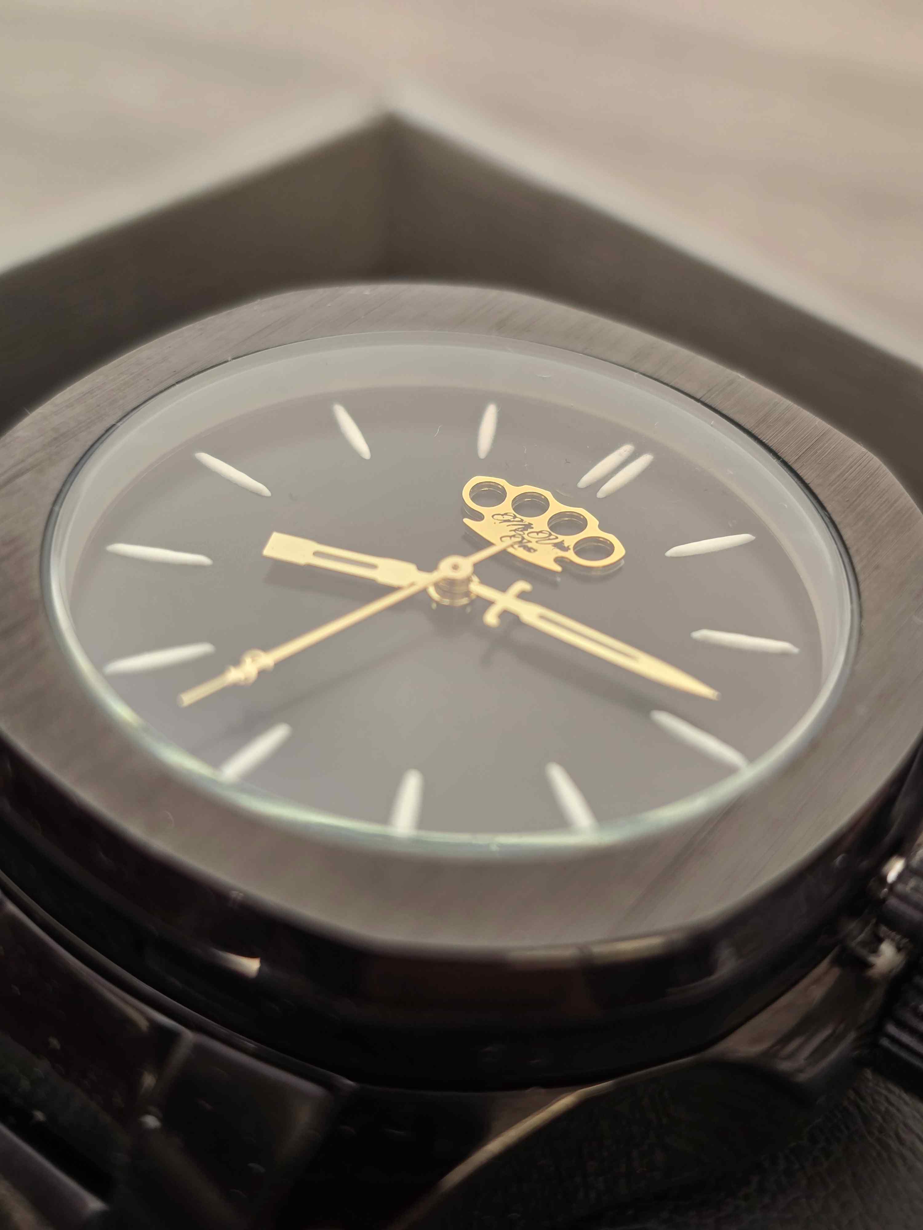 MVL Stash watch - black